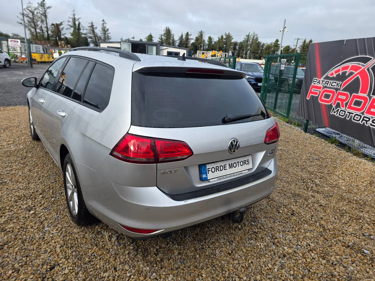 Volkswagen Golf  Estate 2017 - Image 3