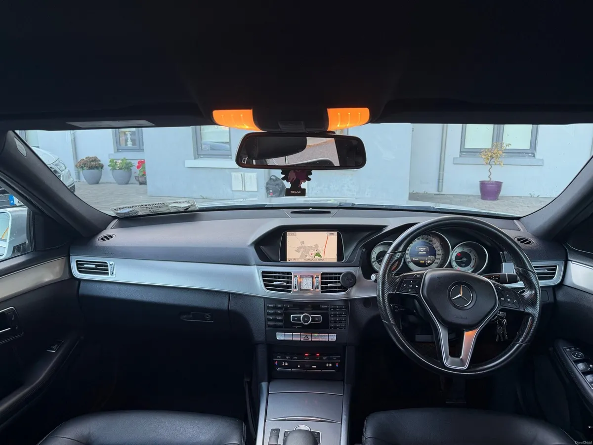 Mercedes E220 Bluetec Automatic - Image 6