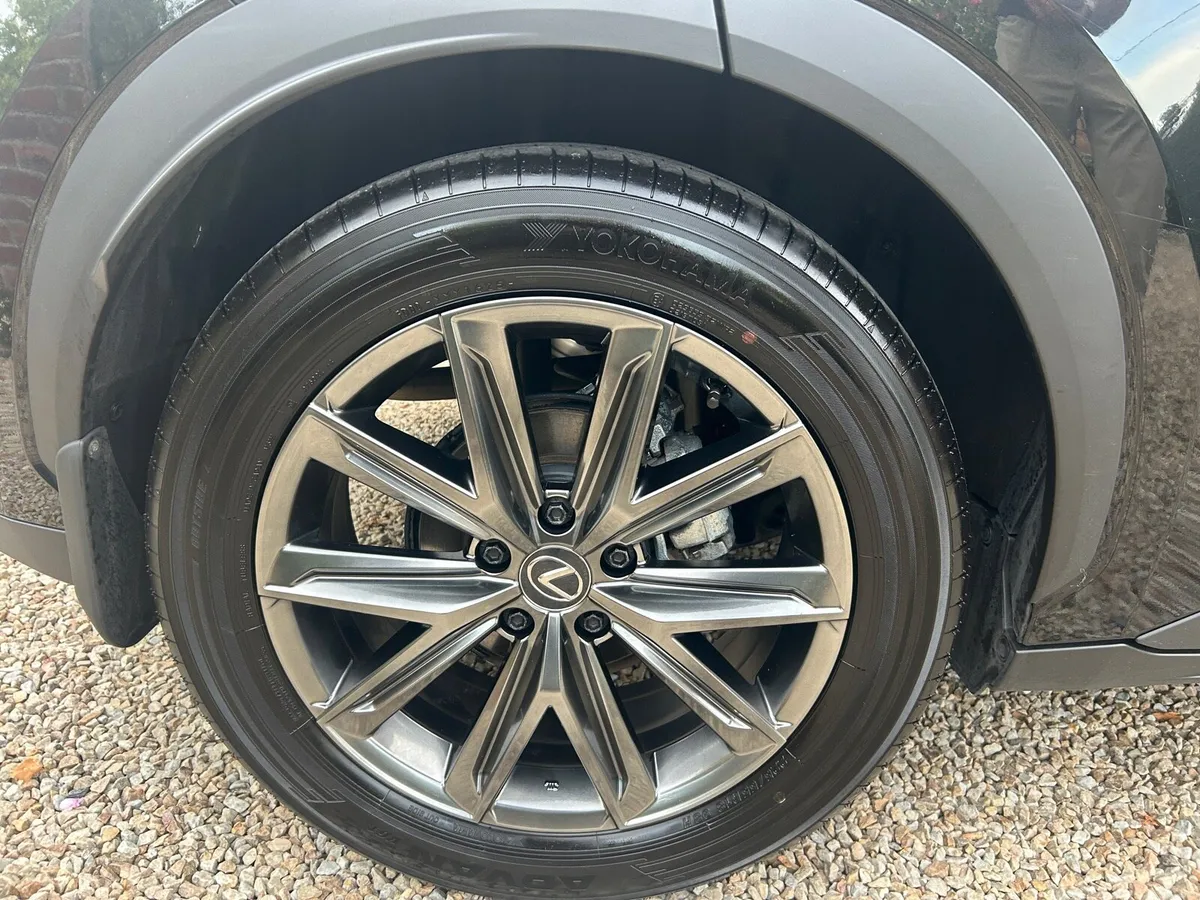 Lexus LBX 1.5L Self-charging Hybrid Elegance - Image 4