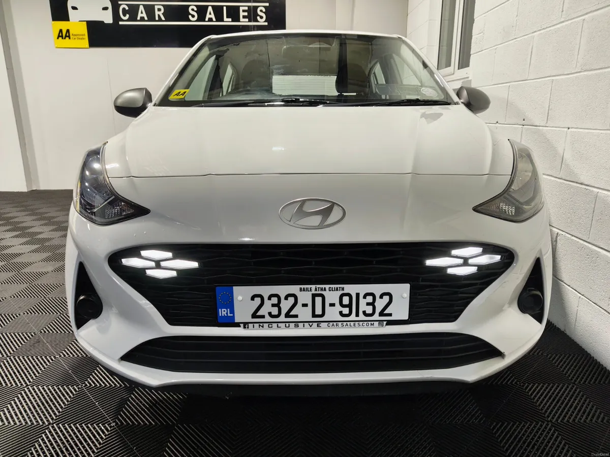Hyundai i10 2023 1.0 CLASSIC EXTRAS 5 DOOR HATCH - Image 2