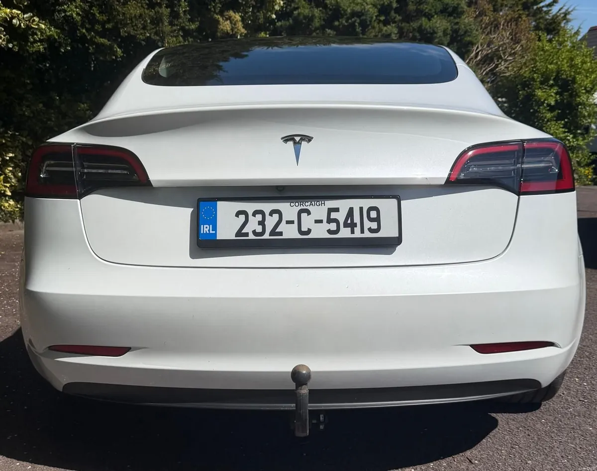 Tesla Model 3 2023 - Image 5