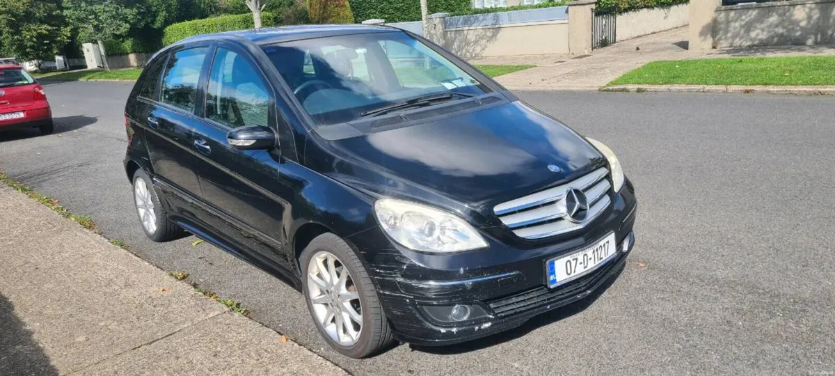 Car - Image 4