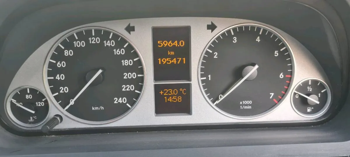 Car - Image 5