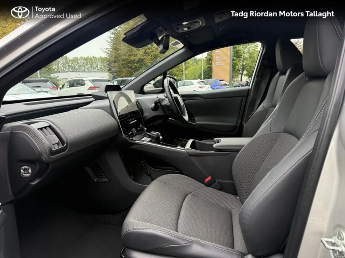 Toyota bZ4X BEV SPORT 71.4 kWh - Image 6