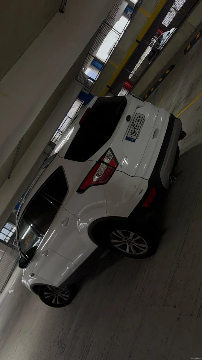 2019 Commercial Ford Kuga - Image 5
