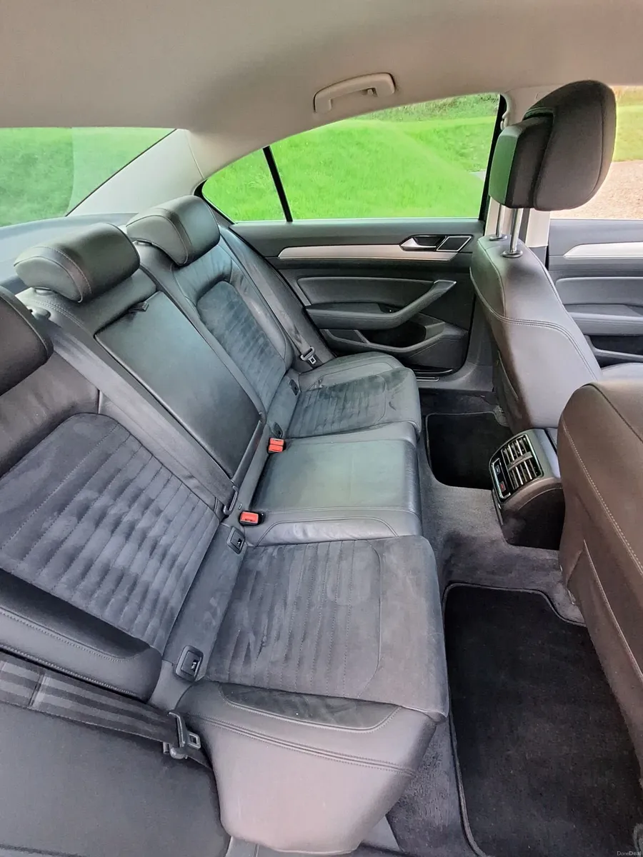 Volkswagen Passat 2015 - Image 6
