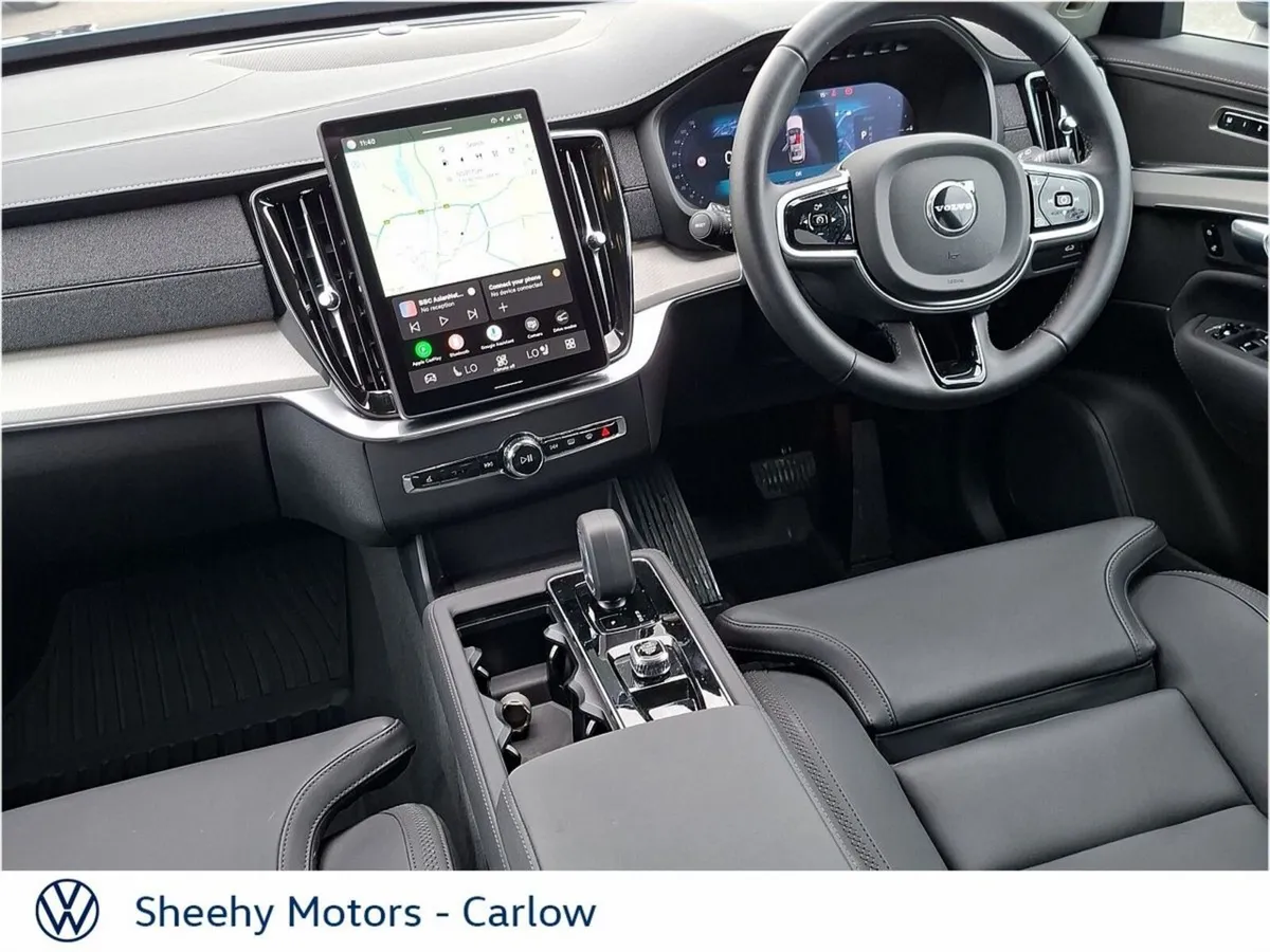 Volvo XC90 T8 Core PHEV A/T 4WD 7Seater - Image 2