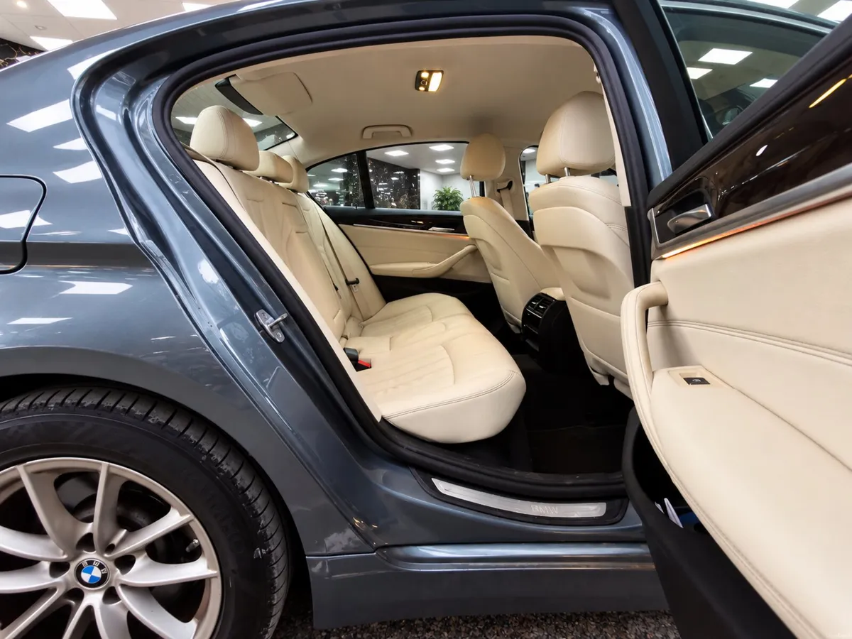 BMW 5-Series 2017 - Image 4