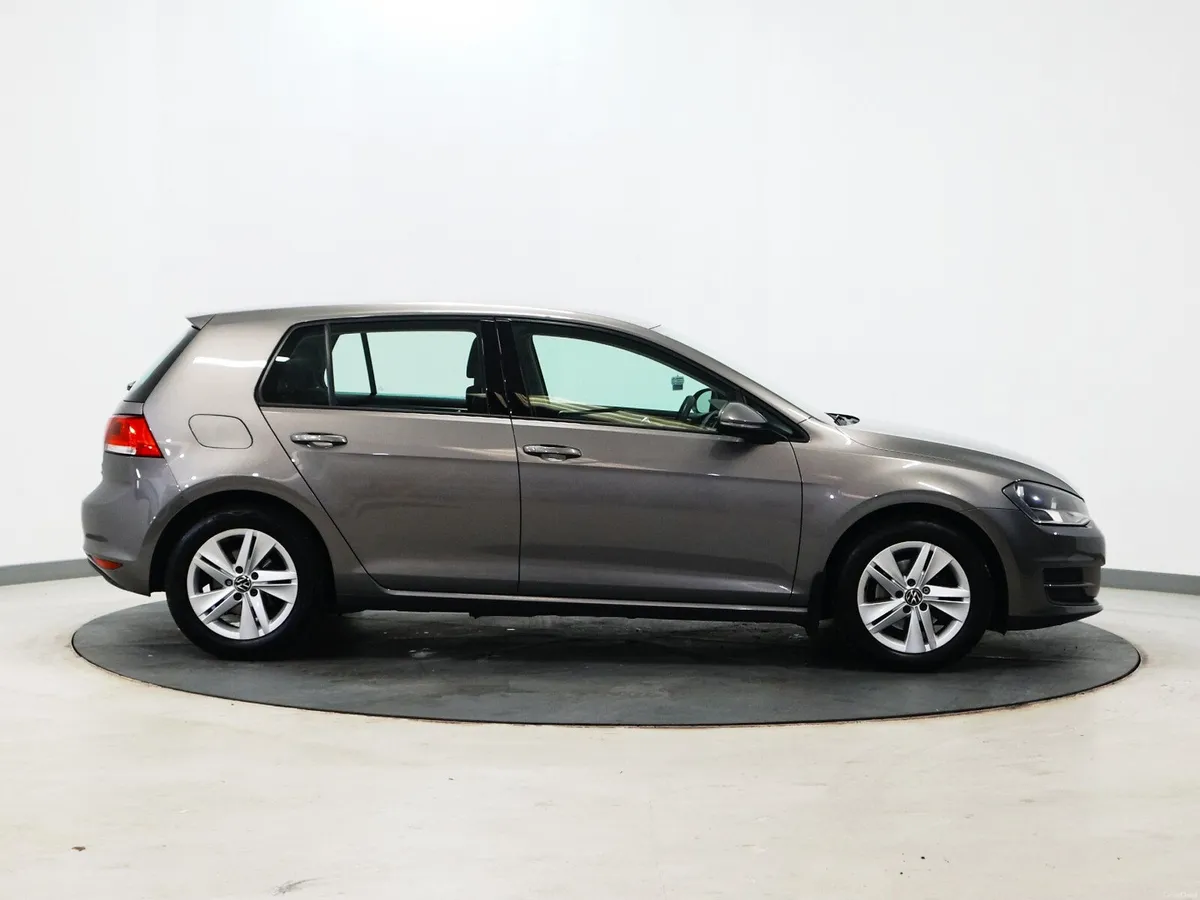 *93* 2015 Volkswagen Golf 1.4TSI - Image 2