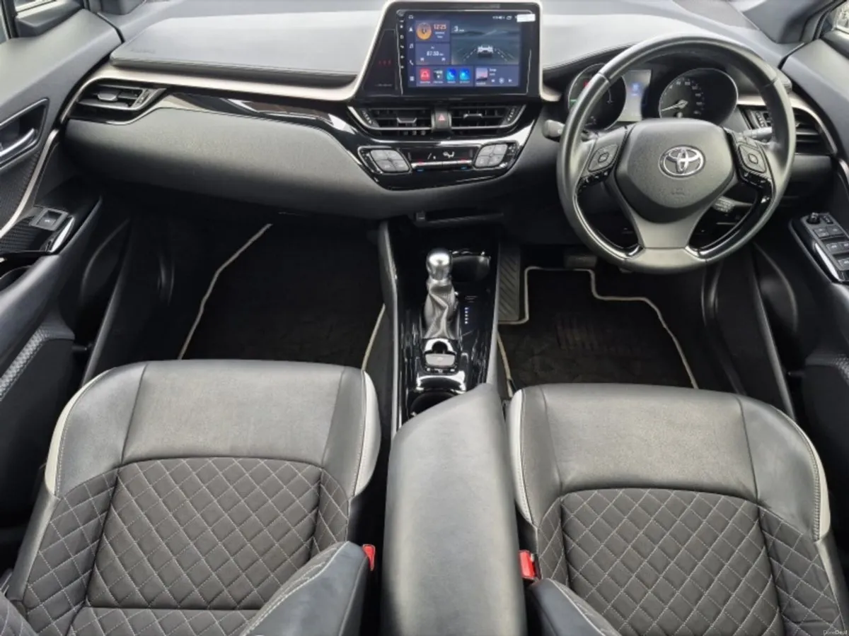 Toyota C-HR ** 1.8 HYBRID ** AUTO ** HUGE SPEC ** - Image 2