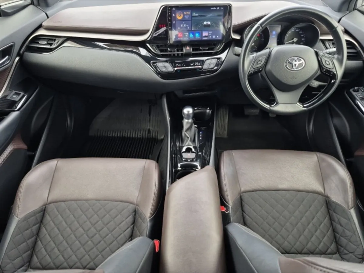 Toyota C-HR ** 1.8 HYBRID ** AUTO ** HUGE SPEC ** - Image 2