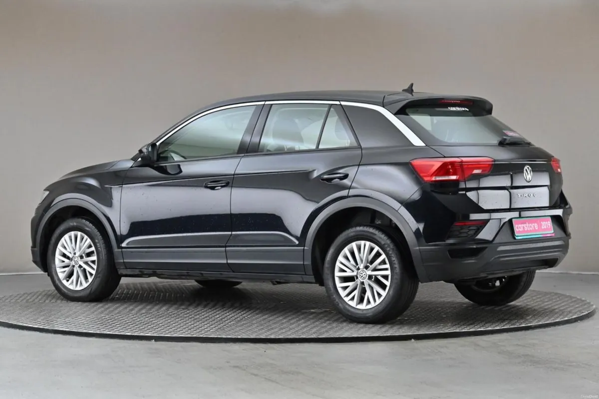 Volkswagen T-Roc 1.6 TDI 6SPD 115BHP - Image 6