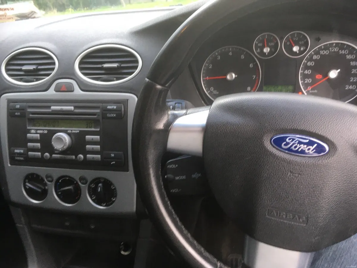 Ford Focus NT Zetec 1.4 - Image 4