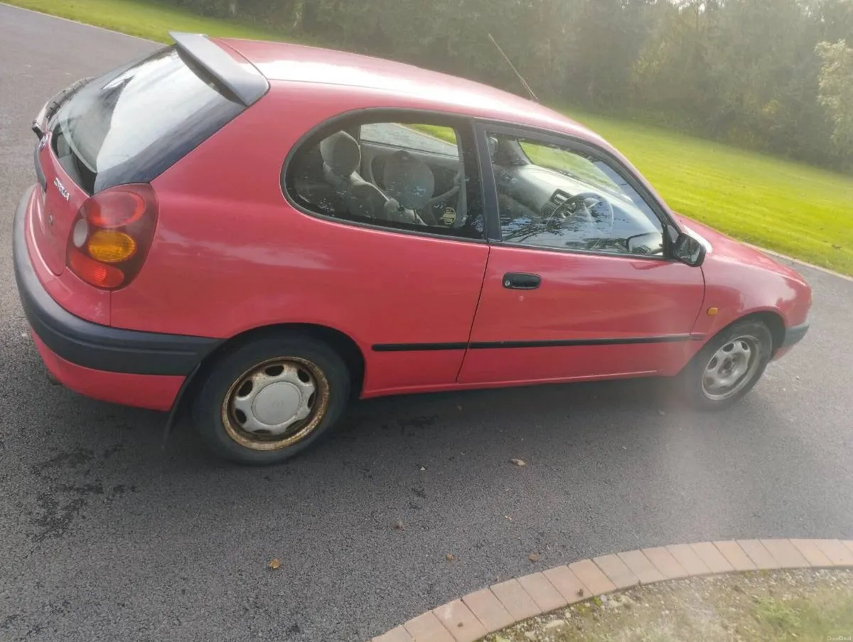Toyota Corolla 1998 (New Photos) - Image 1