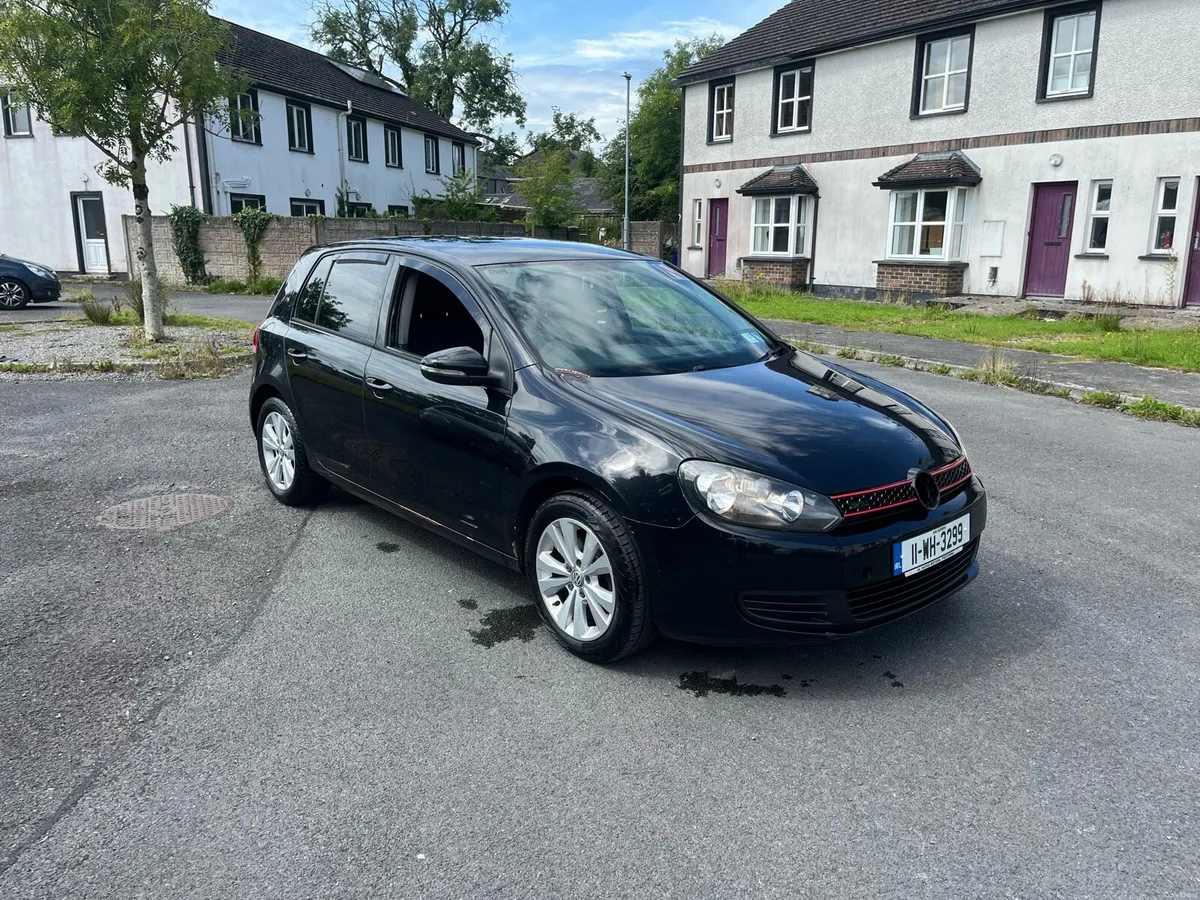 Volkswagen golf - Image 2