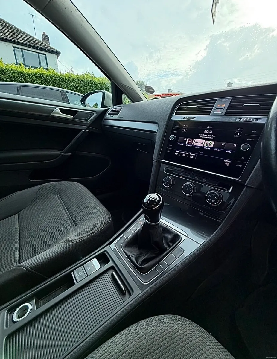 Volkswagen Golf 1.6 TDI SE – 2017 – 87,000 km - Image 4