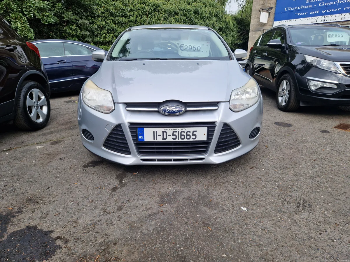 Ford Focus 2011 - Image 2