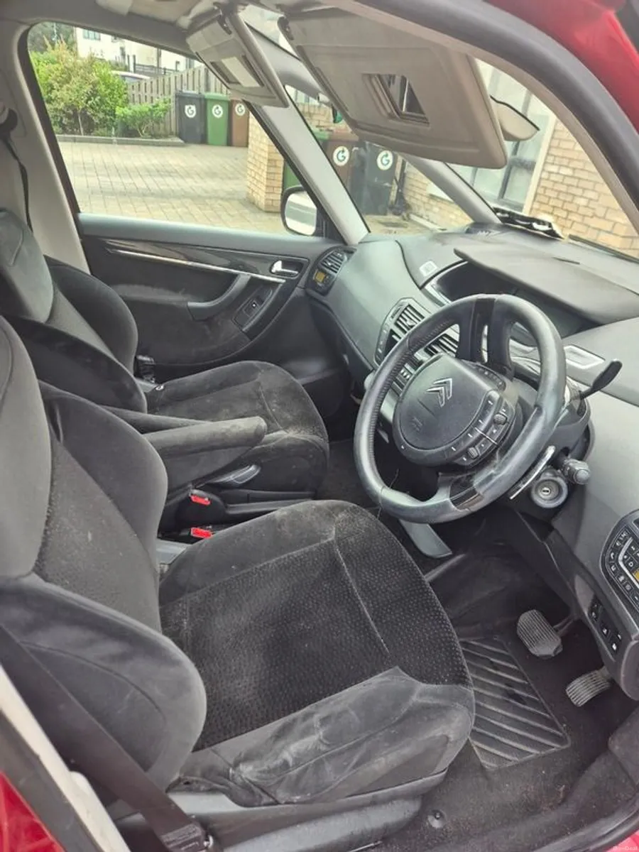 2010 Citroen C4 Grand Picasso- for repair or parts - Image 5