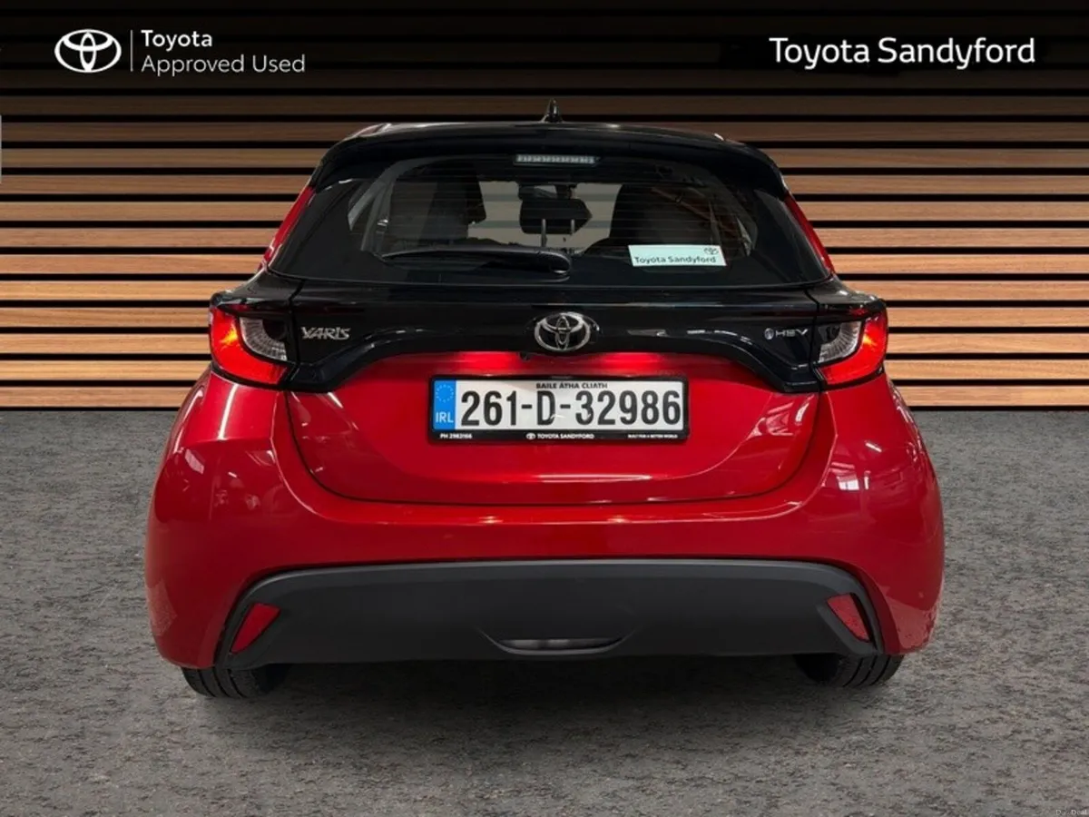 Toyota Yaris HYBRID LUNA // REAR CAMERA // TOYOTA - Image 4