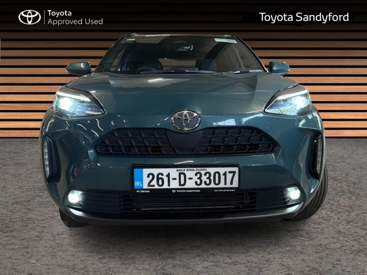 Toyota Yaris Cross LUNA SPORT // REAR CAMERA // SM - Image 5