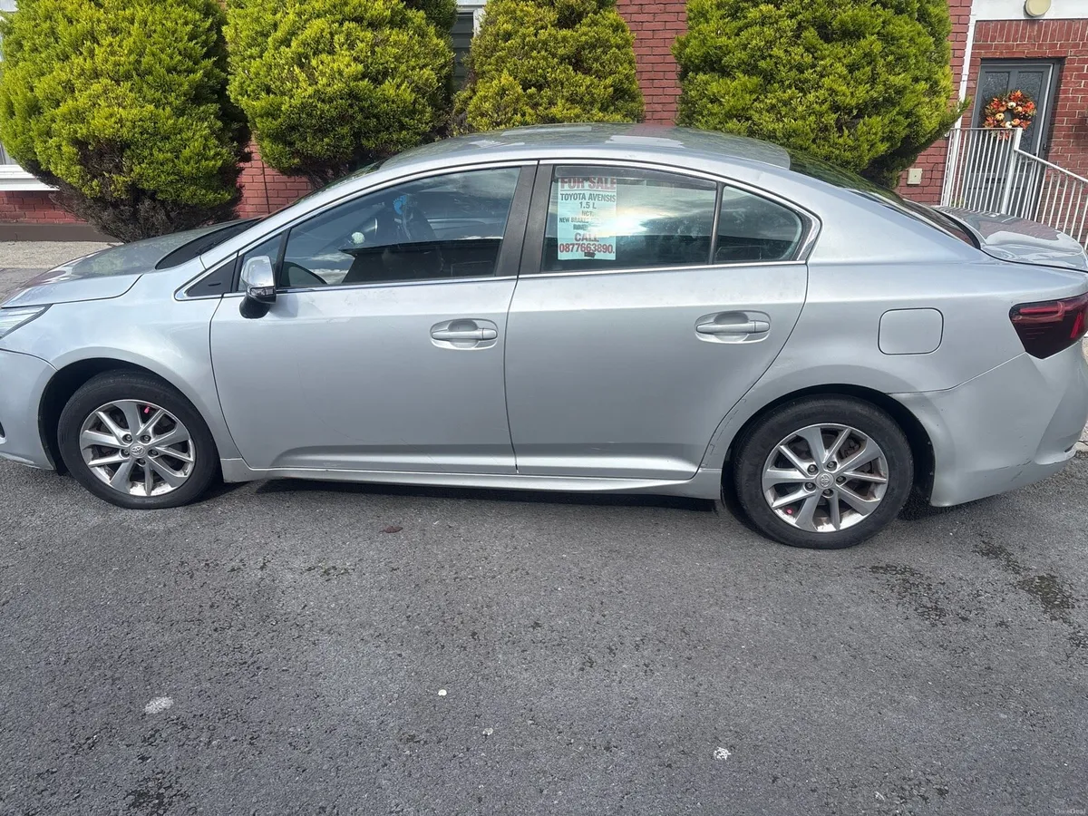 Toyota Avensis 2015 - Image 5