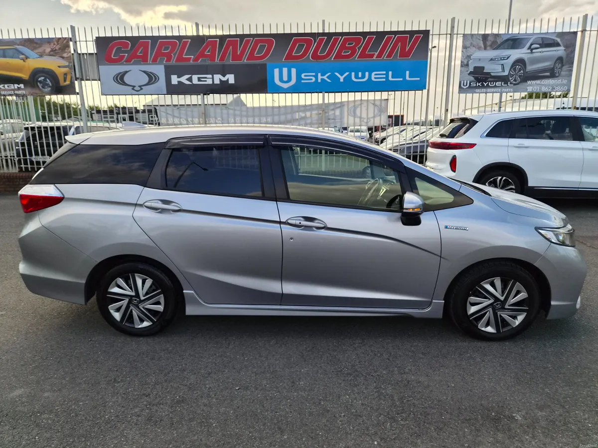 Honda Shuttle Hybrid @ Carland Dublin - Image 2