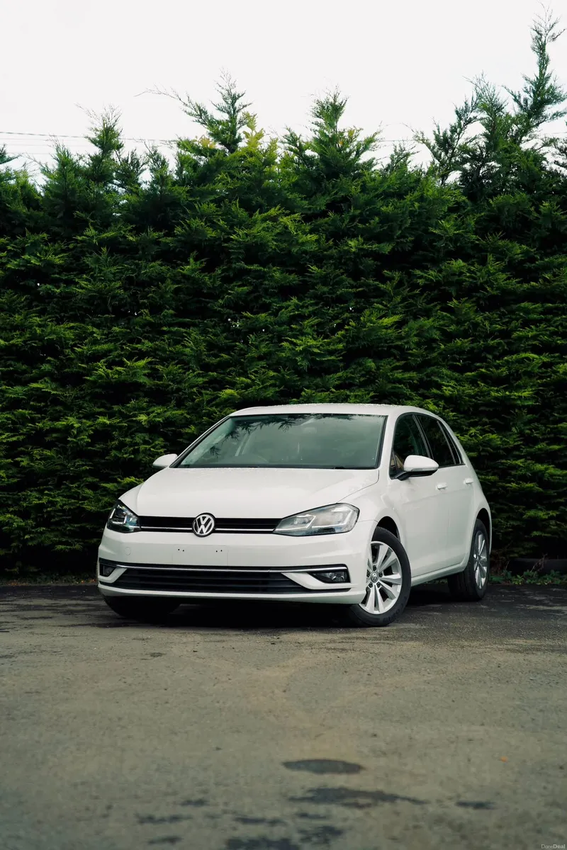 Volkswagen Golf Comfortline 2018 |Efficient Hatchb - Image 1
