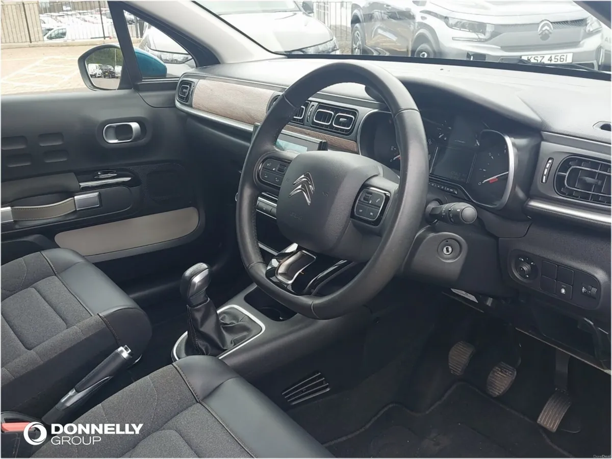 Citroen C3 1.2 PureTech Shine Plus 5dr - Image 4