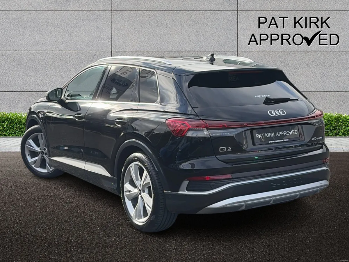 Audi Q4 150kW 40 82kWh S Line 5dr Auto - Image 3