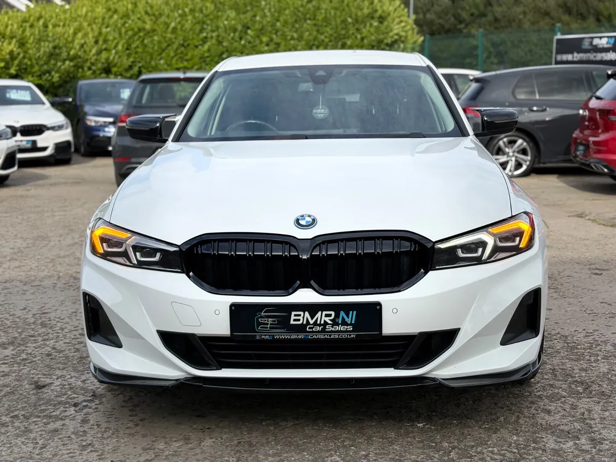 2022 BMW 330 SPORT AUTO HYBRID - Image 2