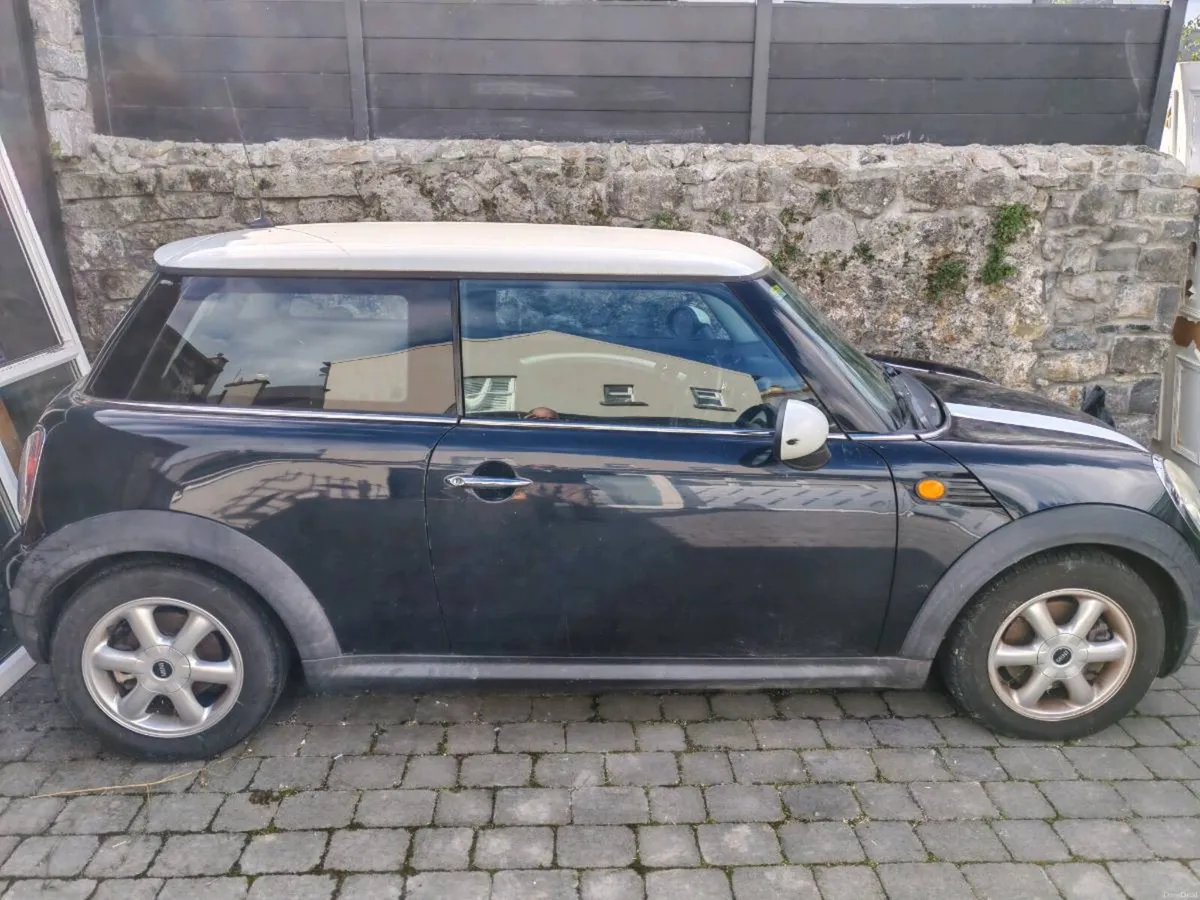 2008 Mini - Image 2