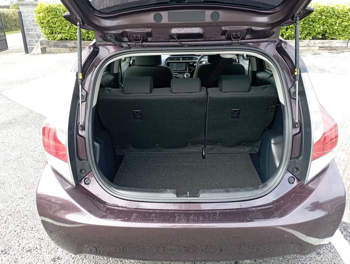 Toyota Aqua 2015 - Image 5