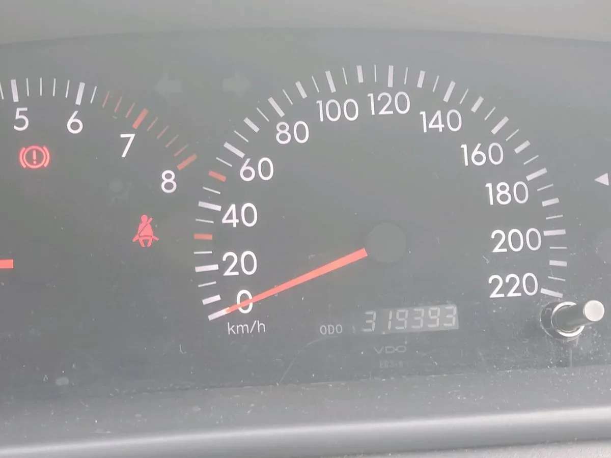 Toyota Corolla 1.4 petrol luna - Image 6
