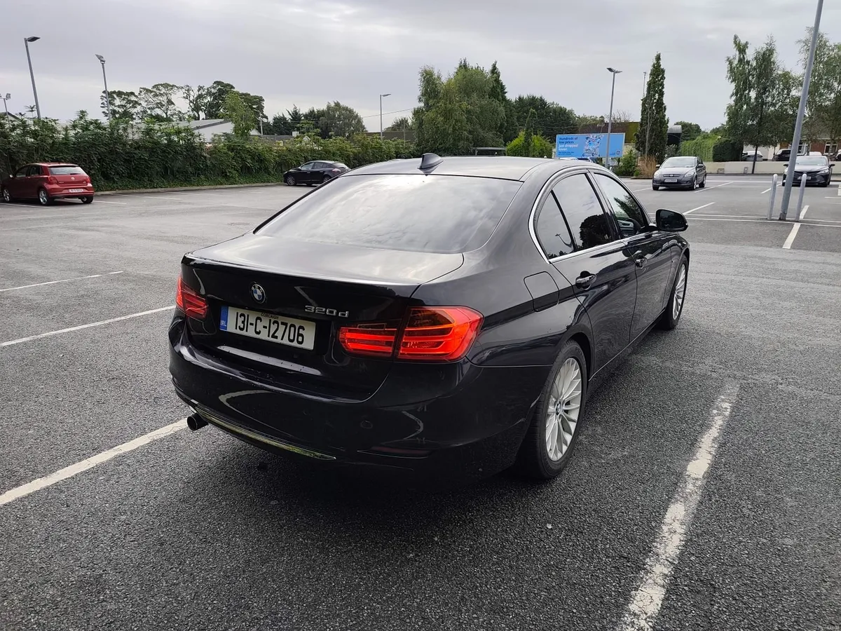 BMW 3-Series 2013 - Image 6