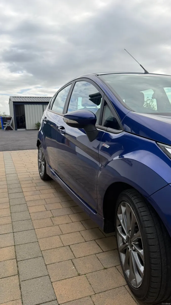 Ford Fiesta 2017 ST Line - Image 6