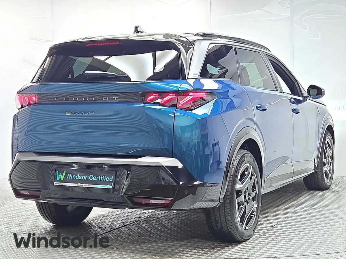 Peugeot 5008 E-5008 GT 73kWh EV - Image 2