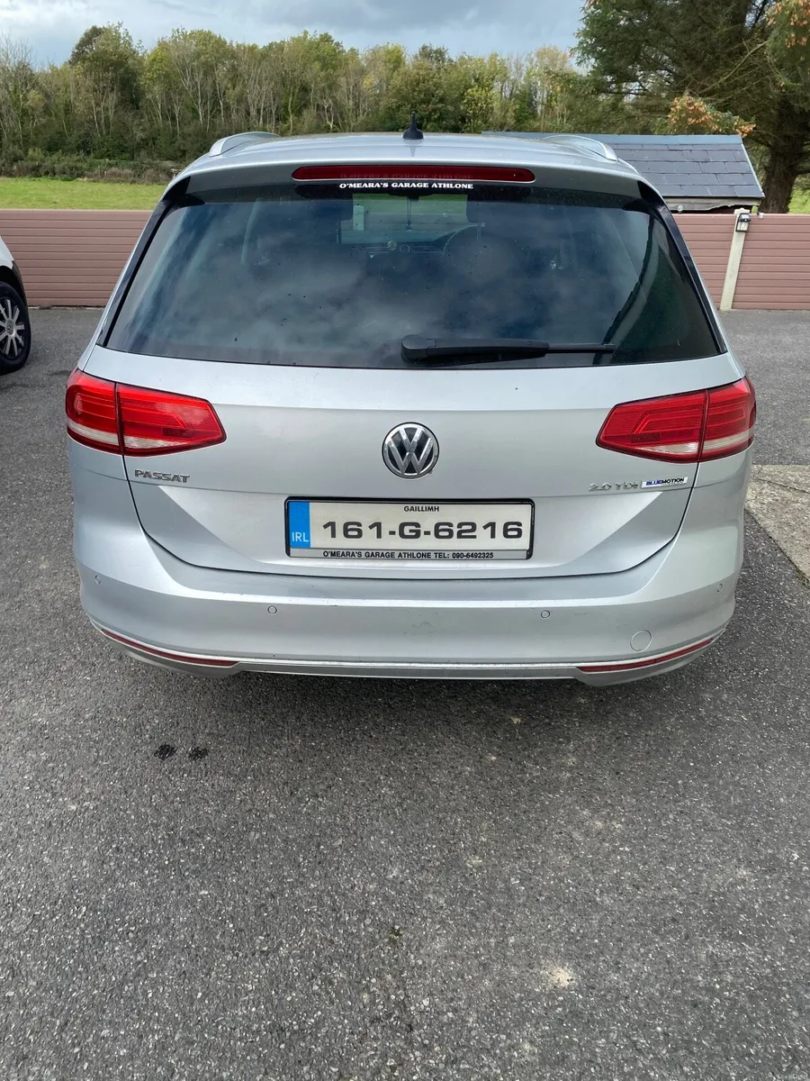 Volkswagen Passat 2016 - Image 6