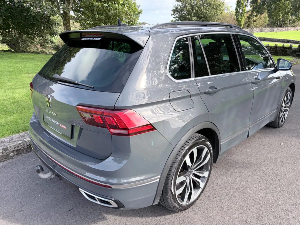 Volkswagen Tiguan R-LINE 2.0 TDI DSG - Huge Spec - Image 5