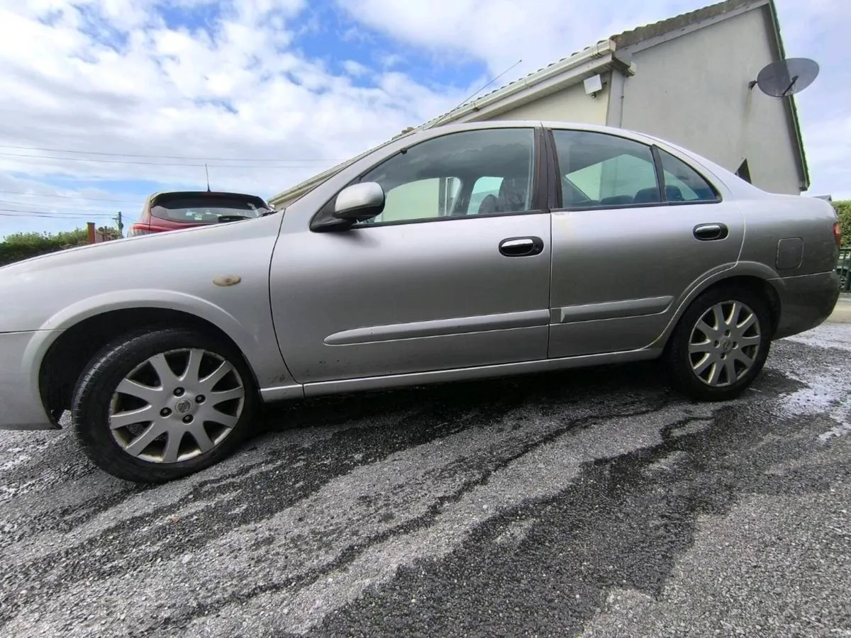 Nissan Almera SXE - Image 4