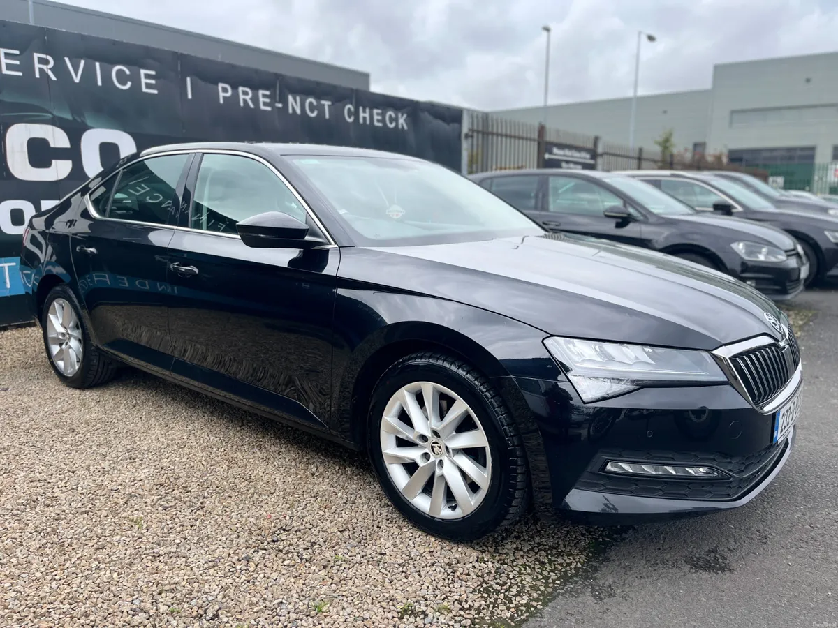 SKODA SUPERB, 2023, 2.0 DIESEL, AUTOMATIC - Image 2