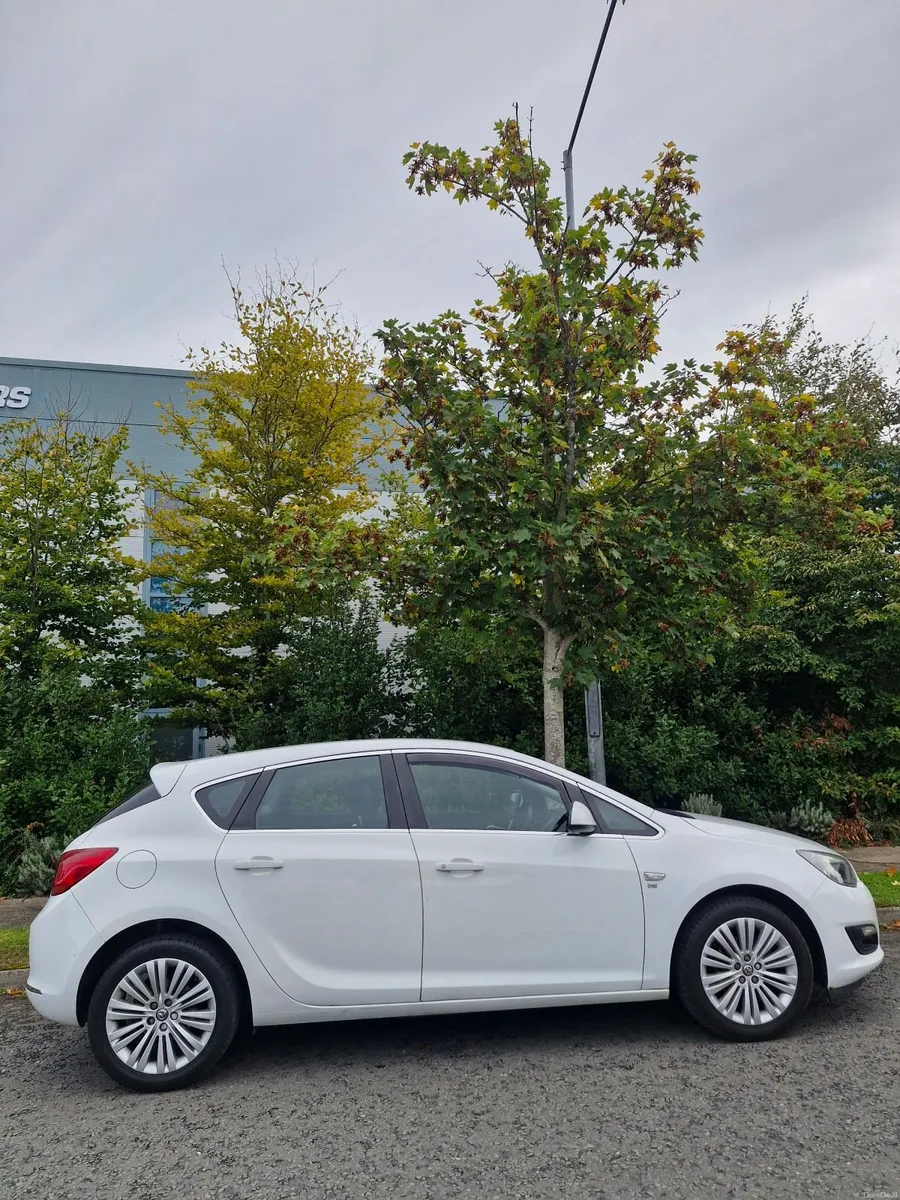 Opel Astra 2014 1.4 Petrol, New Nct - Image 5