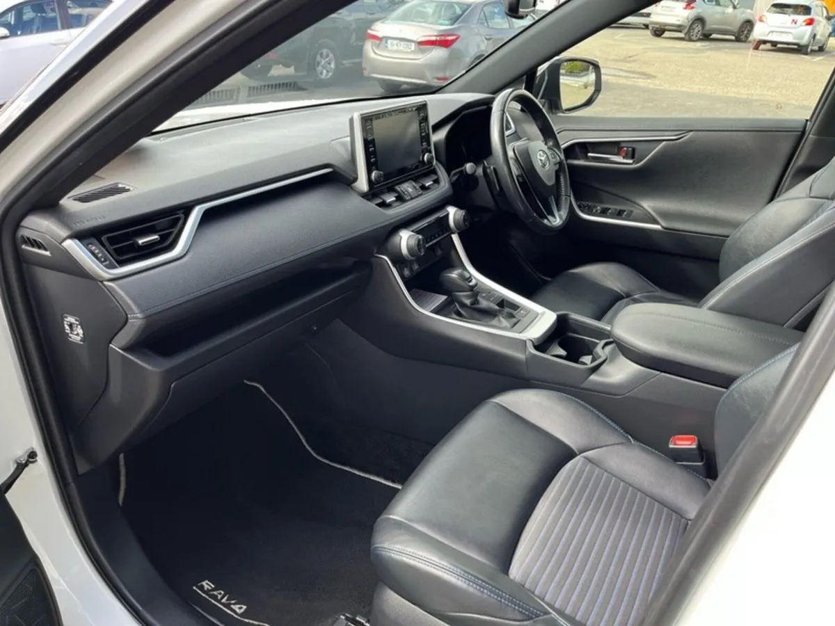 Toyota RAV4 2.5 - Image 6