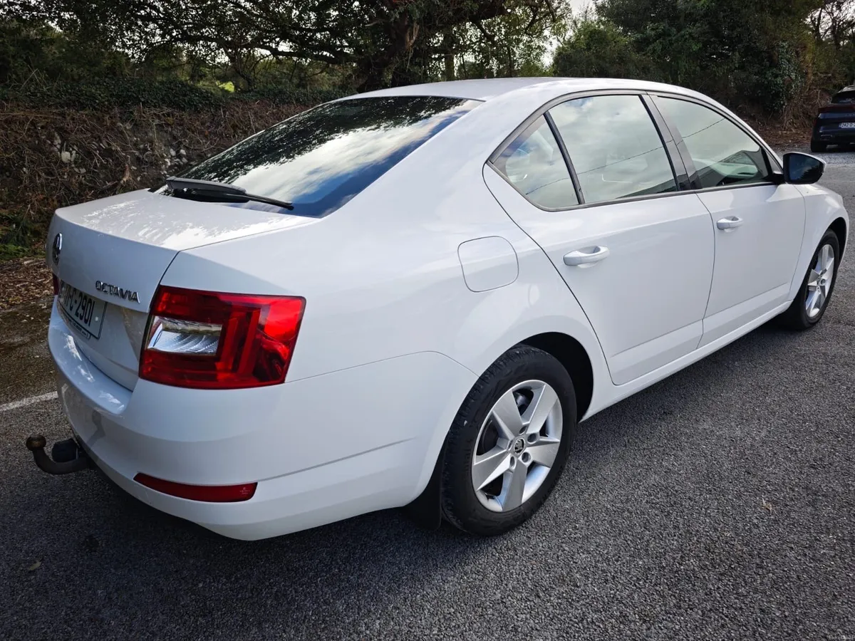 Skoda Octavia Ambition 1.6 TDi / 147000 KM - Image 6