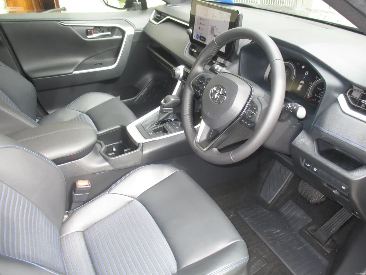 2025 TOYOTA RAV 4 HYBRID SPORT - Image 3