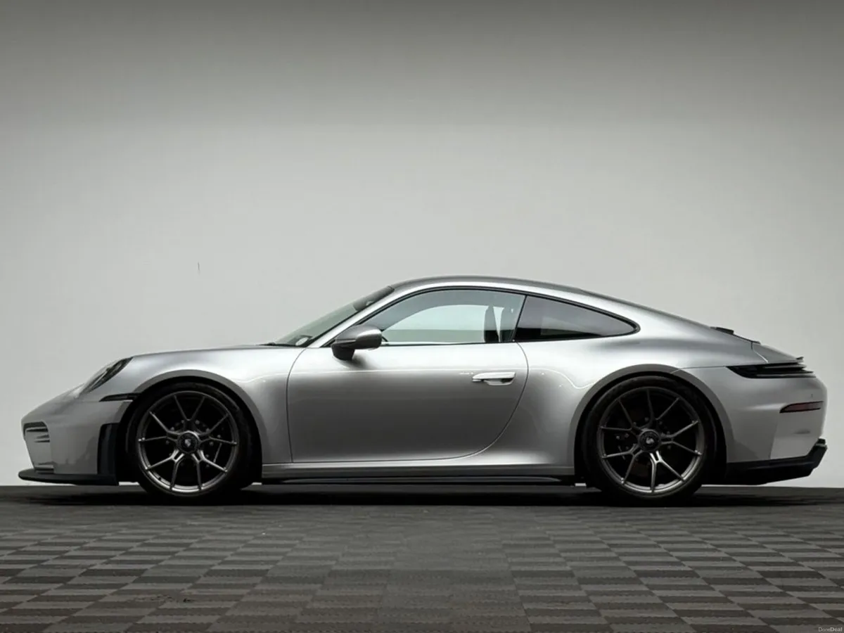 Porsche 911 GT3 TOURING 4.0 500HP PDK - Image 4