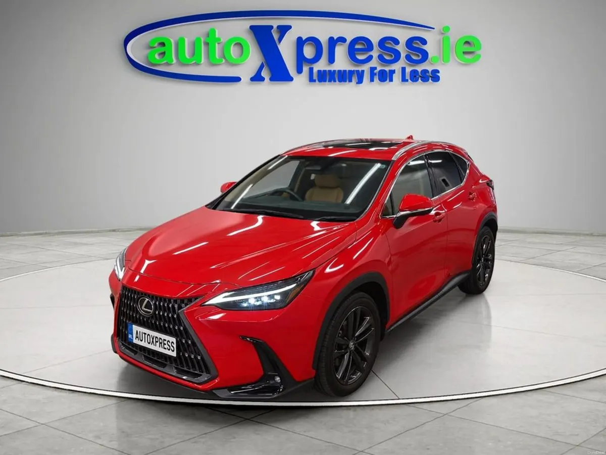 Lexus NX 2.5 PHEV, 4WD, Panoramic roof, Low mileag - Image 5