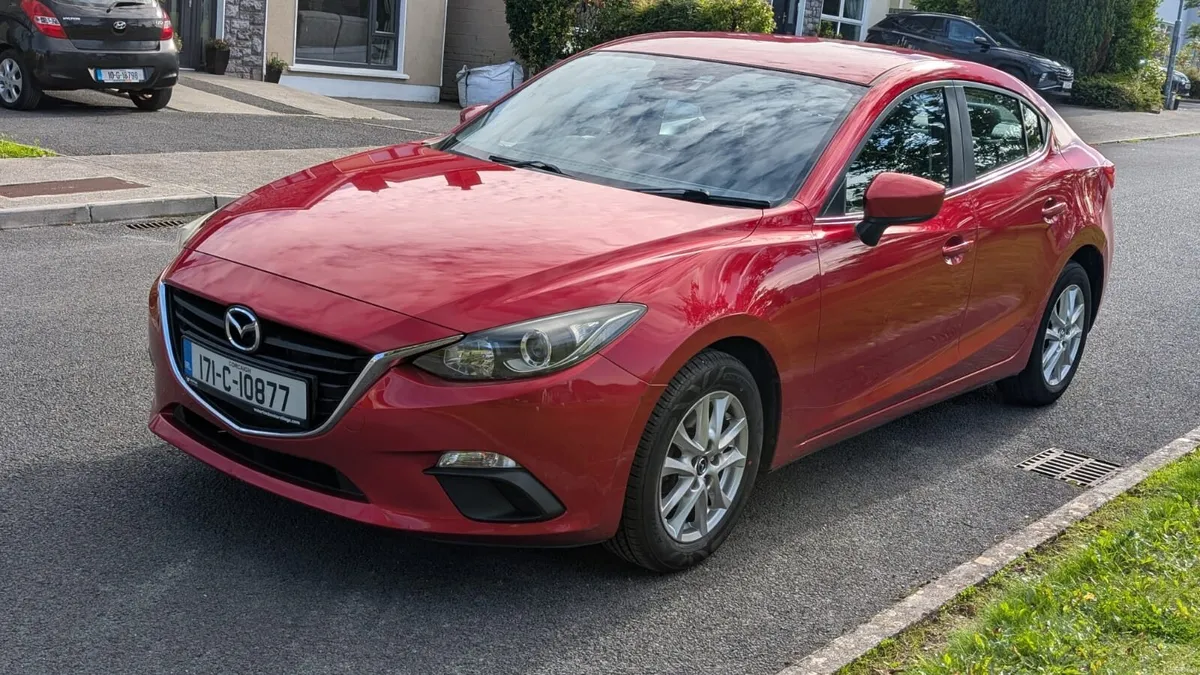 Mazda 3 1.5 diesel Very economical New NCT - Image 1