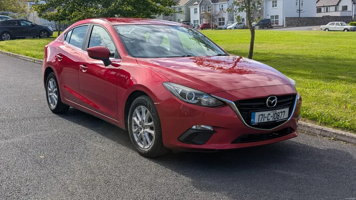 Mazda 3 1.5 diesel Very economical New NCT - Image 3