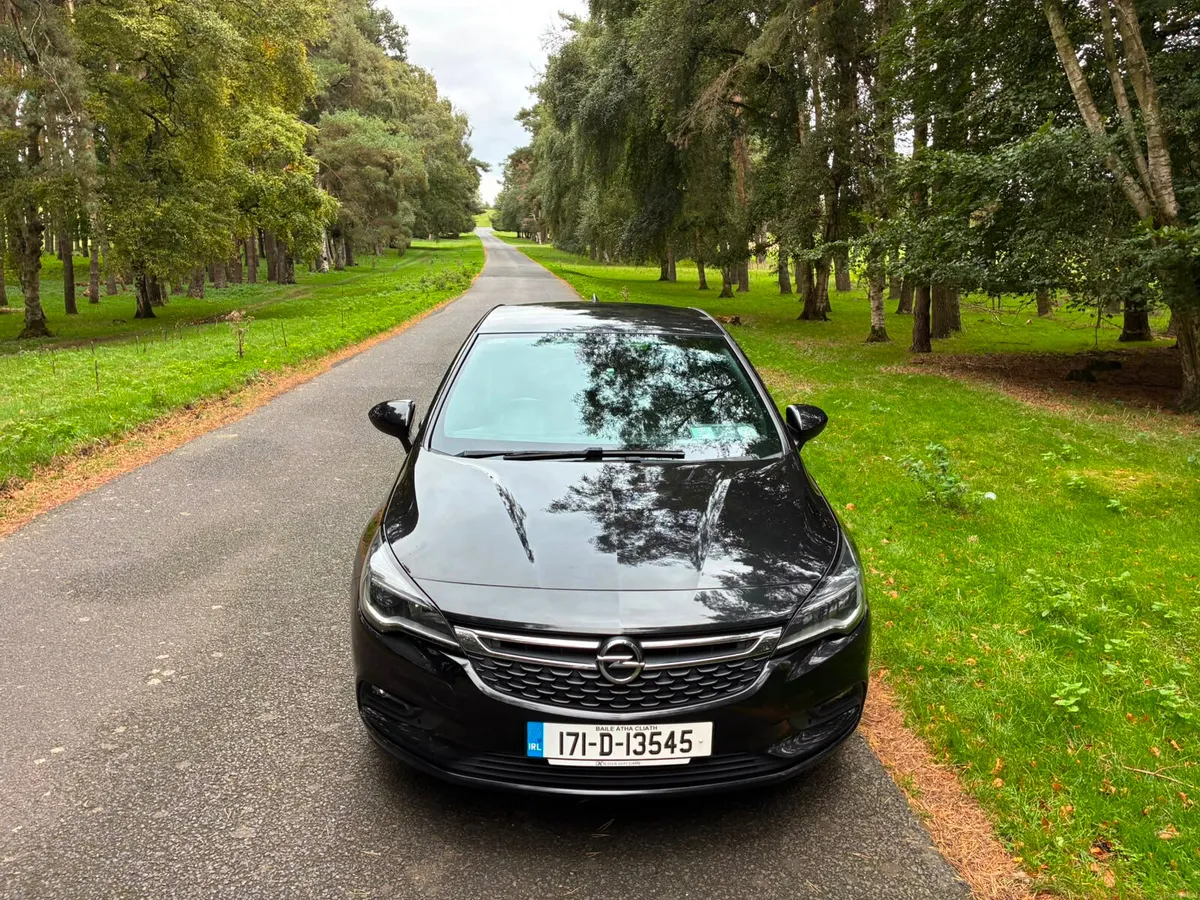 Opel Astra 2017 SRI Diesel Lovely Car - Image 2