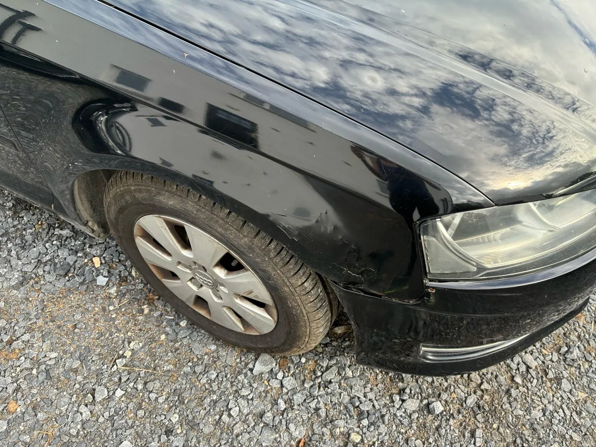 2011 Audi - Image 3
